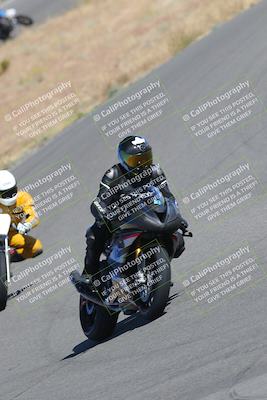 media/Nov-12-2023-Classic Track Days (Sun) [[11f17acb81]]/Group 3/session 2 turn 9/